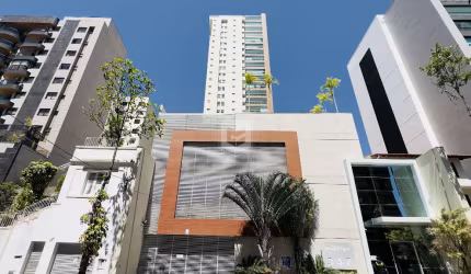 APARTAMENTO COM 4 QUARTOS NO MONT ROYAL