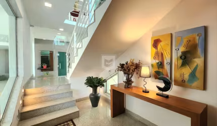 Casa com 3 suítes no Bosque Imperial