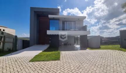 Linda Casa no Condomínio Alphaville!