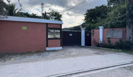 Linda casa com 105m², 3 quartos, sendo 1 suíte, aluguel 2.800,00. Engenho do Mato, Niterói, RJ