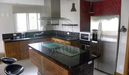 Cobertura com 177m² na área nobre da Praia Grande Ubatuba há 50 metros da praia!