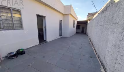 Casa Comercial para Locação em Contagem, Parque Recreio, 3 dormitórios, 1 banheiro, 4 vagas