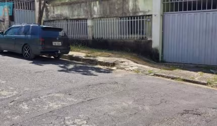 Casa para Venda em Belo Horizonte, Santa Terezinha, 3 dormitórios, 1 suíte, 2 banheiros, 2 vagas