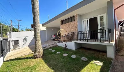 Casa com 3 dorms, sendo 1 suíte a venda no bairro Vila Nogueira em Campinas - SP