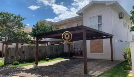 Casa em condomínio à venda, 164 m² com 3 quartos, 2 suítes no Parque Xangrilá