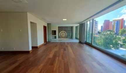 Apartamento à venda de 257m², com 3 dormitórios e no Cambuí em Campinas/SP