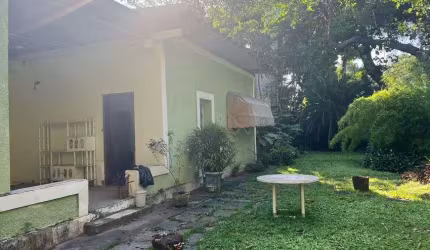 Vendo casa de 2 quartos sendo 1 suíte em Itanhaga