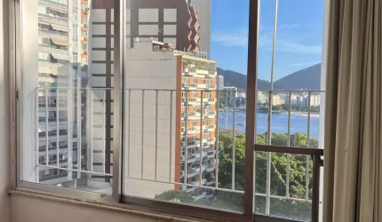 Alugo aparto de 3 quartos sendo 1 suite Flamengo 106m2