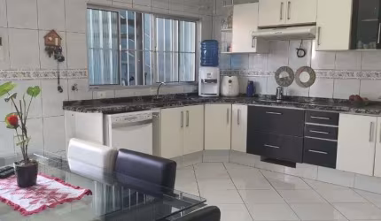 Sobrado em Vila Itapegica  -  Guarulhos