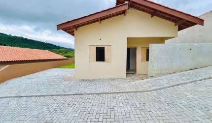 Casa em Ribeirão dos Porcos  -  Atibaia