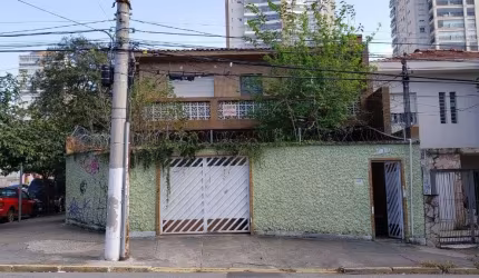 Sobrado em Água Branca - São Paulo, SP