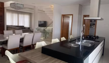 Sobrado em Residencial Real Park  -  Arujá