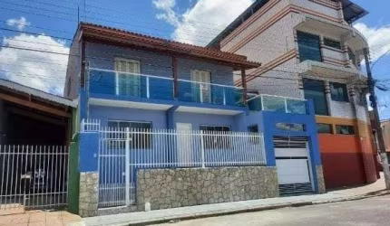 Sobrado em Alvinópolis  -  Atibaia
