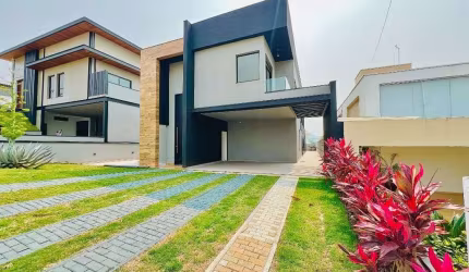 Sobrado em Figueira Garden  -  Atibaia