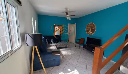 Casa de Rua em Jardim do Trevo - Atibaia, SP
