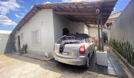 Casa com 3 dormitórios à venda, 83 m² por R$ 350.000,00 - Cidade Verde - Betim/MG
