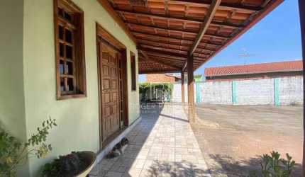 Casa com 3 dormitórios à venda, 677 m² por R$ 900.000 - Novo Horizonte - Betim/MG