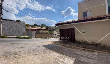 Casa com 3 dormitórios à venda, 369 m² por R$ 280.000,00 - Colonial - Contagem/MG