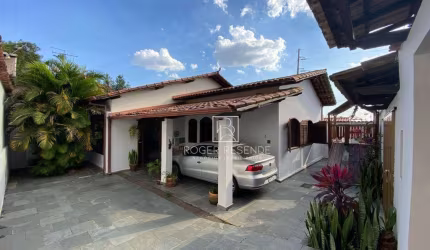 Casa com 4 dormitórios à venda, 136 m² por R$ 760.000,00 - Filadélfia - Betim/MG