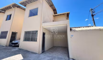 Casa com 2 dormitórios à venda, 64 m² por R$ 270.000 - Duque de Caxias - Betim/MG