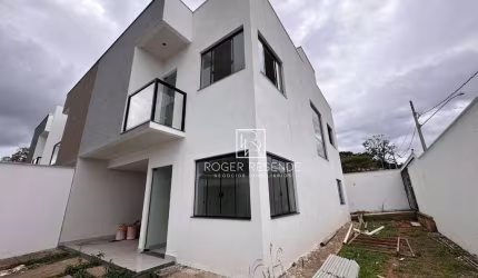 Casa com 3 quartos à venda, 162 m² por R$ 700.000 - Guaruja Mansões - Betim/MG