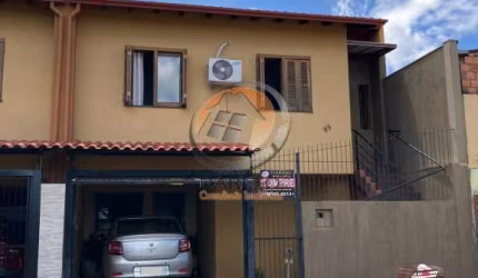 SOBRADO DE ALVENARIA COM 3 DORMITÓRIOS EM ÓTIMA LOCALIZAÇÃO