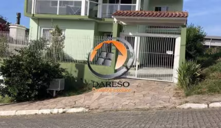 SOBRADO DE ALTO PADRÃO C/ ÁREA DE 301,00m² PROXIMO À BR-116