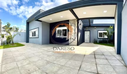 CASA DE ALTO PADRÃO CONSTRUTIVO C/ 2 SUÍTES E 1 DORM NO LOT. VILA VERDE