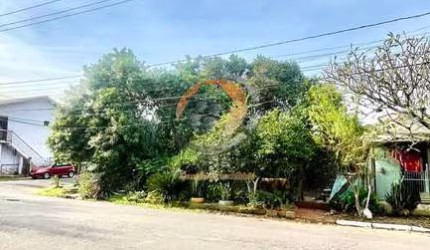EXCELENTE TERRENO DE ESQUINA C/ 351,00m² AO LADO DO CENTRO DA CIDADE