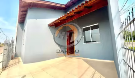 EXCELENTE CASA DE ESQUINA NO LOTEAMENTO RECANTO VERDE