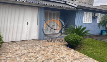 CASA MISTA COM 3 DORMITÓRIOS EM ÓTIMA LOCALIZAÇÃO