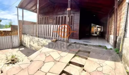 CASA MISTA C/ 2 DORMITÓRIOS AMPLOS E FÁCIL ACESSO AO CENTRO DA CIDADE