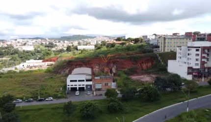 Galpão à Venda no Centro em Ouro Branco - MG