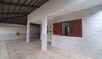 Casa à venda no Centro por R$  600.000 em Ouro Branco - MG