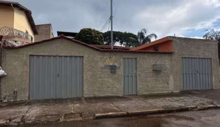 Casa á venda no Siderurgia por R$500.000  -  Ouro Branco