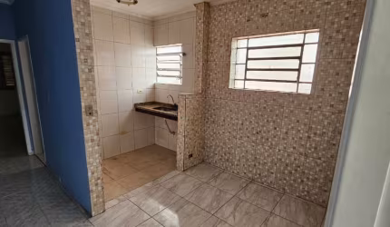 Casa para alugar,  por R$ 1.700/mês - RESIDENCIAL OU COMERCIAL.