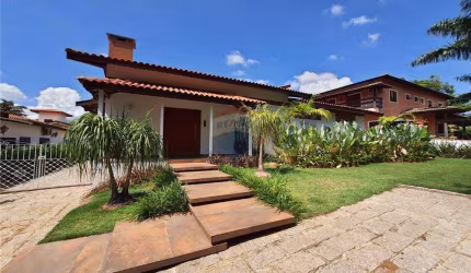 Casa térrea para locação em condomínio fechado, 5 quartos, 2 suítes, Bairro Jacaré em Cabreúva !