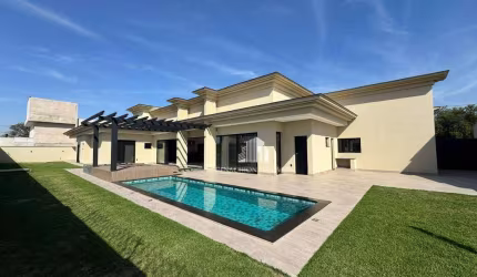Casa à venda em condomínio fechado com 4 quartos  - Nova Odessa/SP