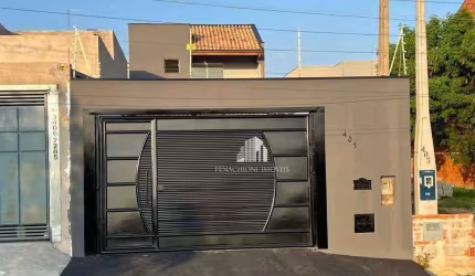 Linda casa moderna localizada no bairro Boer