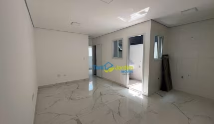 Apartamento com 2 dormitórios à venda, 46 m² por R$ 320.000,00 - Jardim das Maravilhas - Santo André/SP