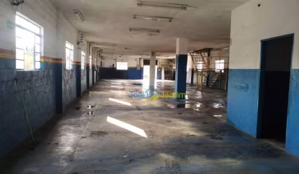 Galpão para alugar, 580 m² por R$ 7.250,00/mês - Vila Lucinda - Santo André/SP