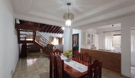 Sobrado com 3 dormitórios, 230 m² - venda por R$ 750.000,00 ou aluguel por R$ 3.216,67/mês - Condomínio Maracanã - Santo André/SP