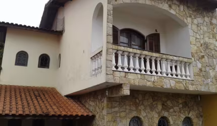 Sobrado com 3 dormitórios à venda, 252 m² por R$ 790.000,00 - Vila Lucinda - Santo André/SP
