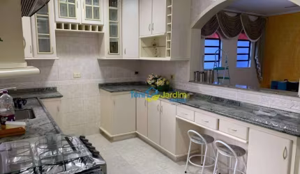 Sobrado com 3 dormitórios à venda, 225 m² por R$ 725.000,00 - Vila Cláudio - Santo André/SP