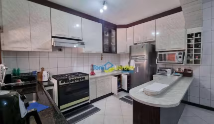 Sobrado com 3 dormitórios à venda, 436 m² por R$ 850.000,00 - Vila Curuçá - Santo André/SP