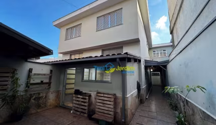 Sobrado com 6 dormitórios para alugar, 520 m² por R$ 6.843,42/mês - Santa Teresinha - Santo André/SP