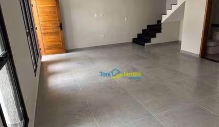 Sobrado à venda, 154 m² por R$ 902.000,00 - Vila Scarpelli - Santo André/SP