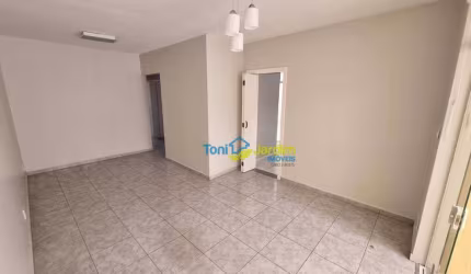 Casa com 3 dormitórios para alugar, 99 m² por R$ 2.747,58/mês - Parque Jaçatuba - Santo André/SP