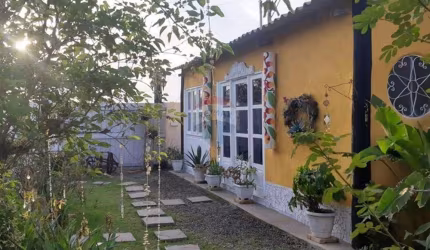 Casa à Venda em Unamar – 2 Quartos, 250m² de Terreno, em Cabo Frio
