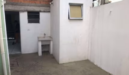 Casa para Locação em Osasco, JARDIM ELVIRA, 1 dormitório, 1 banheiro